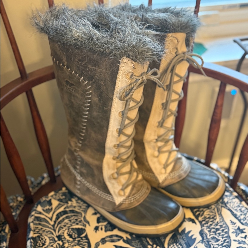 Sorel Cate the Great - great used condition & a new insert.